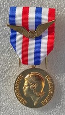 MEDAILLE D'HONNEUR DE