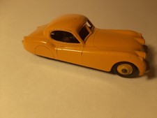 JAGUAR XK 120 Dinky Toys 157