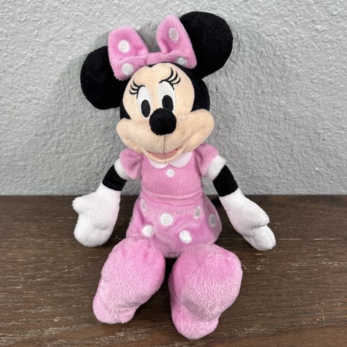 Disney minnie mouse plush - minnie,