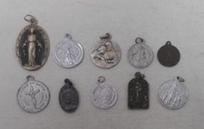 Lot de 10 Anciennes médailles