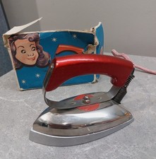 Ancien fer à repasser de voyage CHUKO fonctionnel