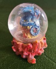 Boule à neige DRAGON BLEU / DISNEY ?