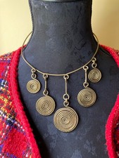 collier pendentif moderniste