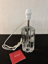 Pied de lampe strillé moderne