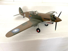 Curtiss P40 Warhawk Flying Tigers 21st Century Toys avion au 1:18 - Collector