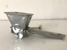 Moulin à persil vintage en métal