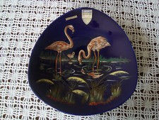 Longwy . assiette  bleue  Longwy  Grand Feu  numérotée . Les marais - tbe