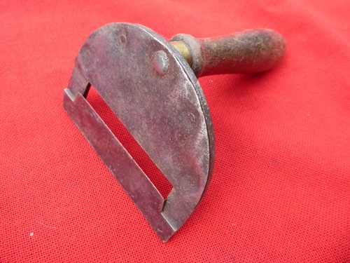 Taille soupe rabot pain - taille,