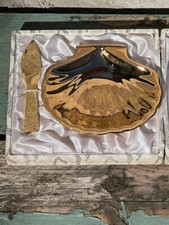 Beurrier en porcelaine en