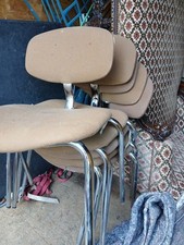 5 Chaises Design Strafor