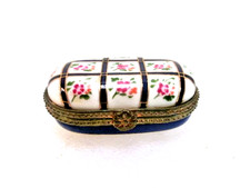 Petite boite " ovale " en