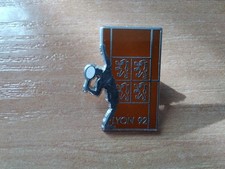 Pin's Tennis Gd Prix De Lyon 1992 Signé Starpin's Voir Photo Descriptif
