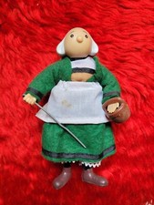 ANCIENNE PETITE POUPÉE