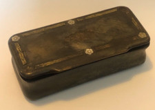 -ANCIENNE BOITE A PRISER TABATIERE de table en CORNE de VACHE de FRANCE XIXe