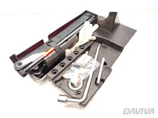 Mercedes-Benz C-Class Trousse