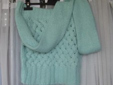 pull mini moulant vert 100% acrylique h.40cm taille M 40/42 tbé