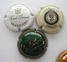 lot de 3 capsules de champagne  GIRAUD. BLIN. TRIBAUT