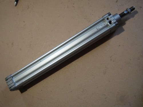 Vérin pneumatique bosch 822 - pneumatique,