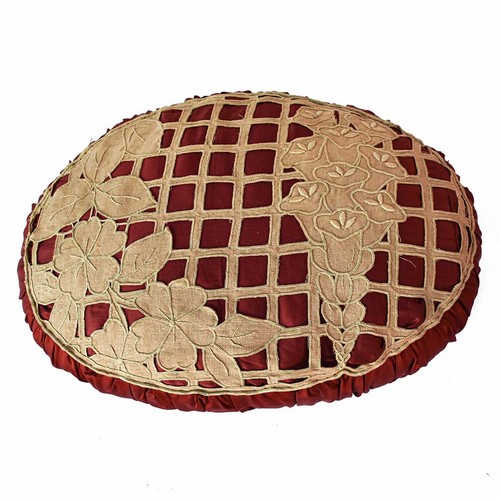 Coussin ovale broderie