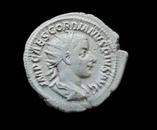 Antoninien De Gordien III, Virtus 