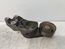 045903315A galet tendeur pour