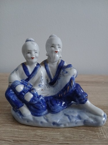 Figurine vintage couple