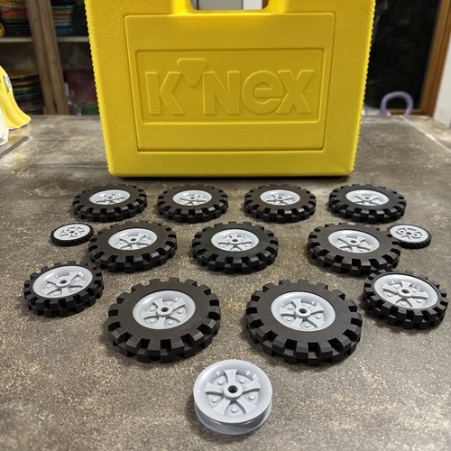 Lot knex wheels - of, 14