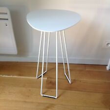 Deux tables d'appoint de