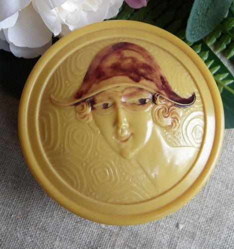 Boîte poudre ancienne en - À,