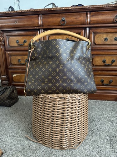 Louis vuitton artsy - vuitton, shoulder