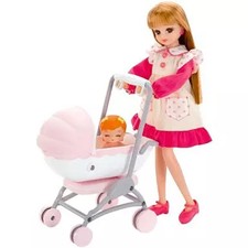 Ensemble poupée, bébé et