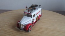 Miniature GMC ambulance 1937 1/43 matchbox
