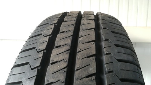 205 15c 102 100t pneu - 205,