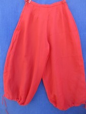 pantalon large en voile rouge