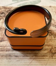 ANCIEN BRACELET Véritable CORNE SCULPTÉ À LA MAIN, TRÈS ÉLÉGANT