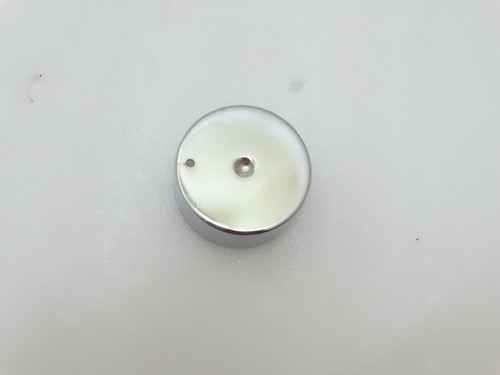 Couvercle point dynamo - de,