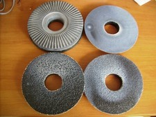 3 BROSSES POUR DISQUE A PONCER +9 DISQUES A PONCER 