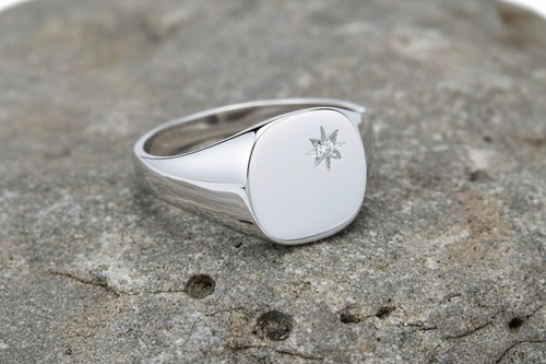 Bague chevalière coussin