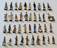 Plats d'étain - Zinnfiguren  : 40 civils - Personnages de gare ou ville