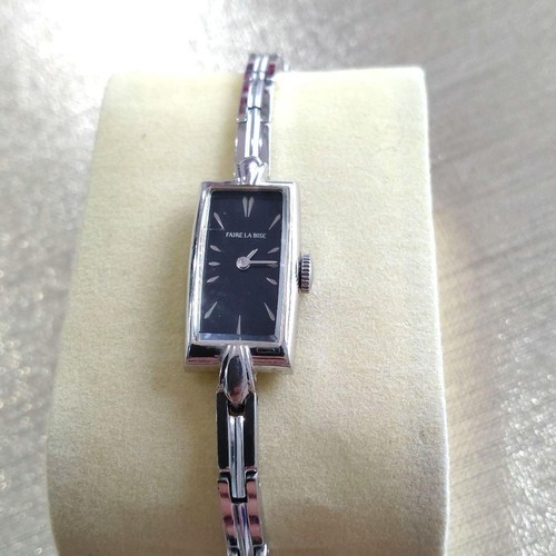 Montre quartz argent - à,