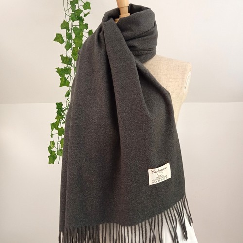 Gris foncé e77 étole - 🌫️,