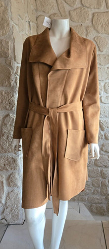 Trench marron façon peau