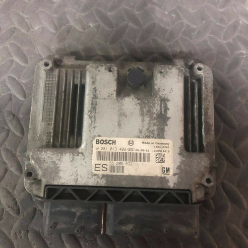 Calculateur moteur opel vectra - calculateur,