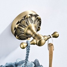 ??l??gant crochet ancien pour