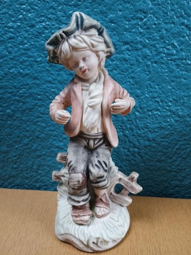 Figurine vintage garçon - , au