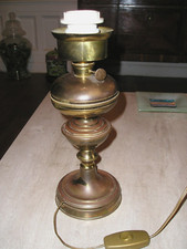 LAMPE à PETROLE ANCIENNE électrifiée  -LAITON du 19eme- SALON- LUMINAIRE