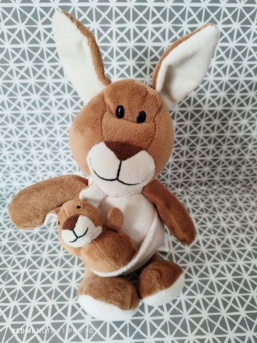 Peluche doudou kangourou avec