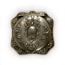 Boite Pilulier. Pendentif