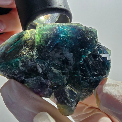 Spécimen cube fluorite - de,