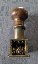 ANCIEN TAMPON PERPETUEL EN BOIS ET LAITON EN TTB